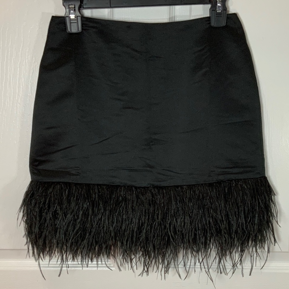 J Crew Collection Feather Hem Black Y2K Minimalist Mini Evening Skirt Size 0 New - Picture 2 of 8